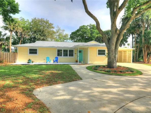 491 Carnival Ter, Sebastian, FL 32958