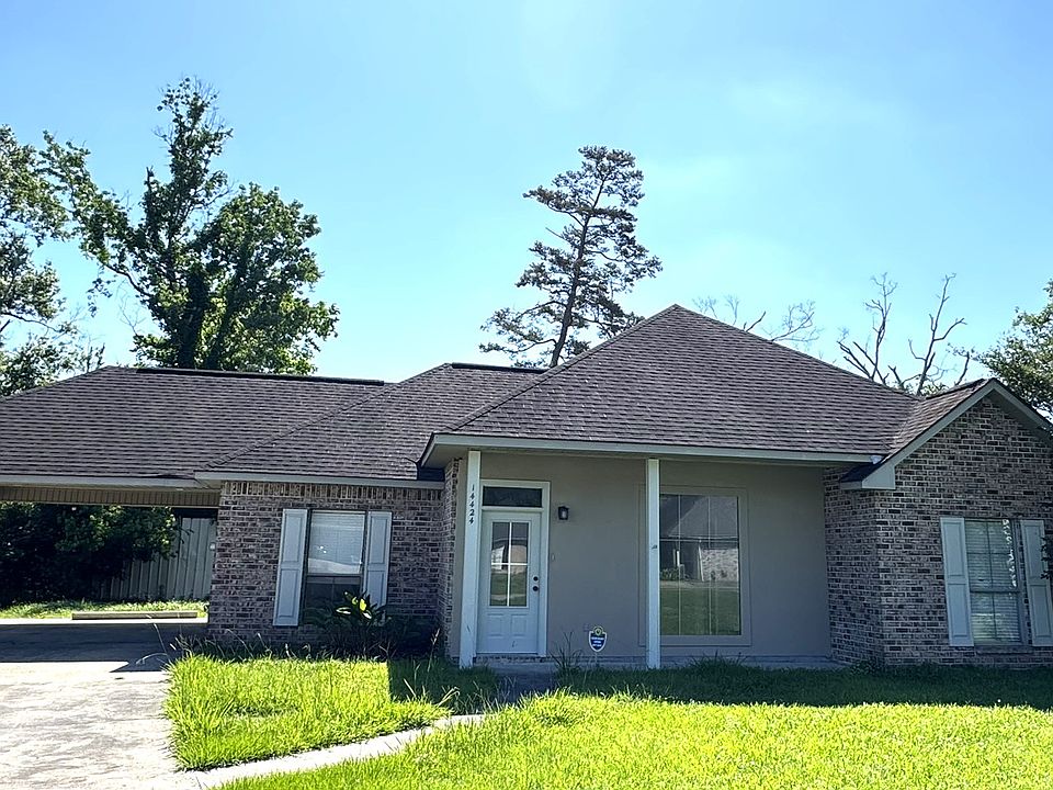 1st image of 14424 Lake Crossing Dr