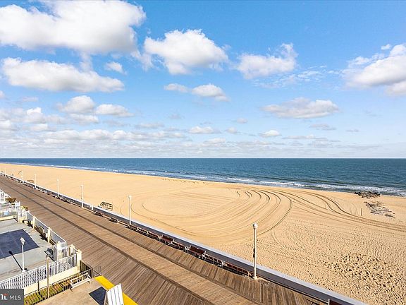 3rd image of 1201 Atlantic Ave Unit 506