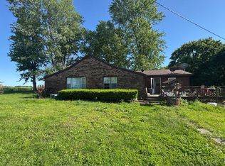 19855 N Prior Ln, Mount Vernon, IL 62864