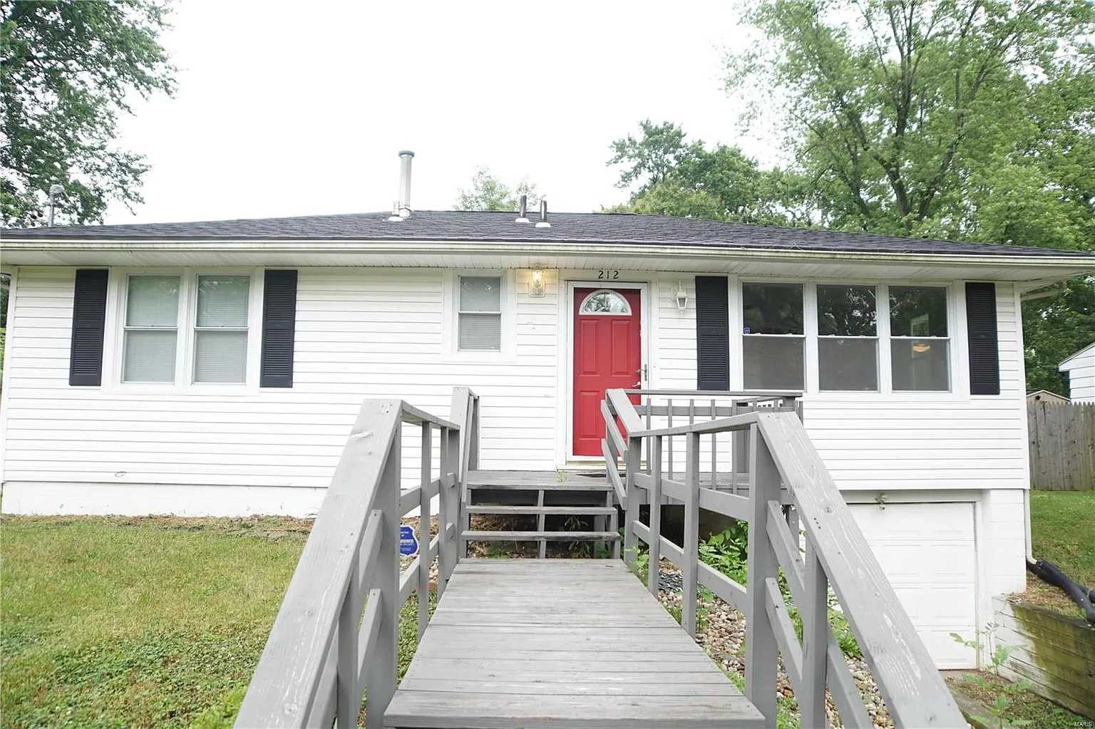 212 Revere Dr photo 1