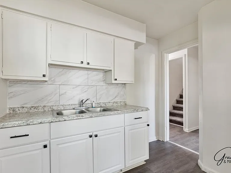 9108 Archdale St — Photo 12