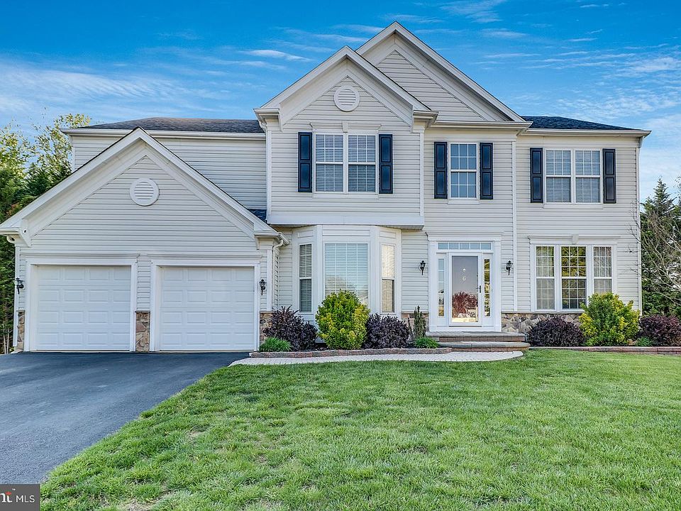1st image of 6 Graham Ct