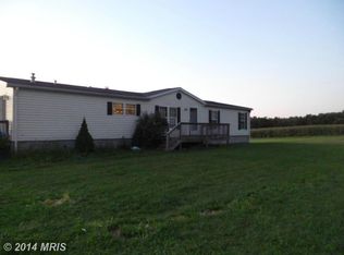 3993 Cuzzart Rd, Bruceton Mills, WV 26525