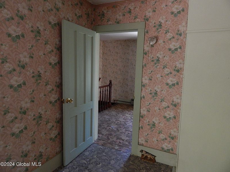 5th image of 2 Milton Avenue
