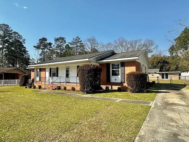 203 S. Wellington Drive - 1 — Photo 2
