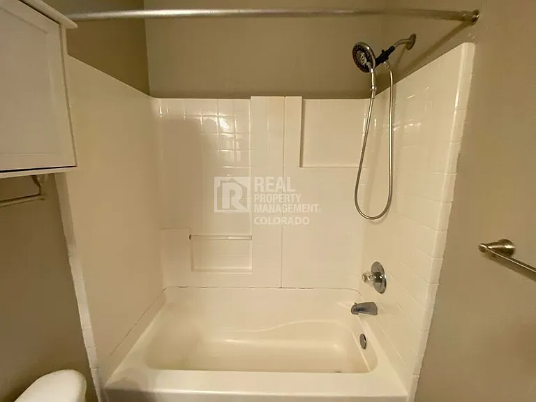 2021 Dove Creek Ct — Photo 23