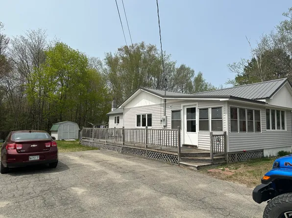 196 Cedar Street, Millinocket, ME 04462