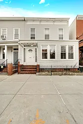 Rented by Nest Seekers International