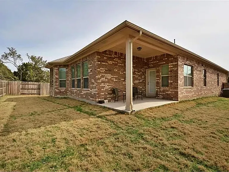 2405 Erica Kaitlin Ln — Photo 2