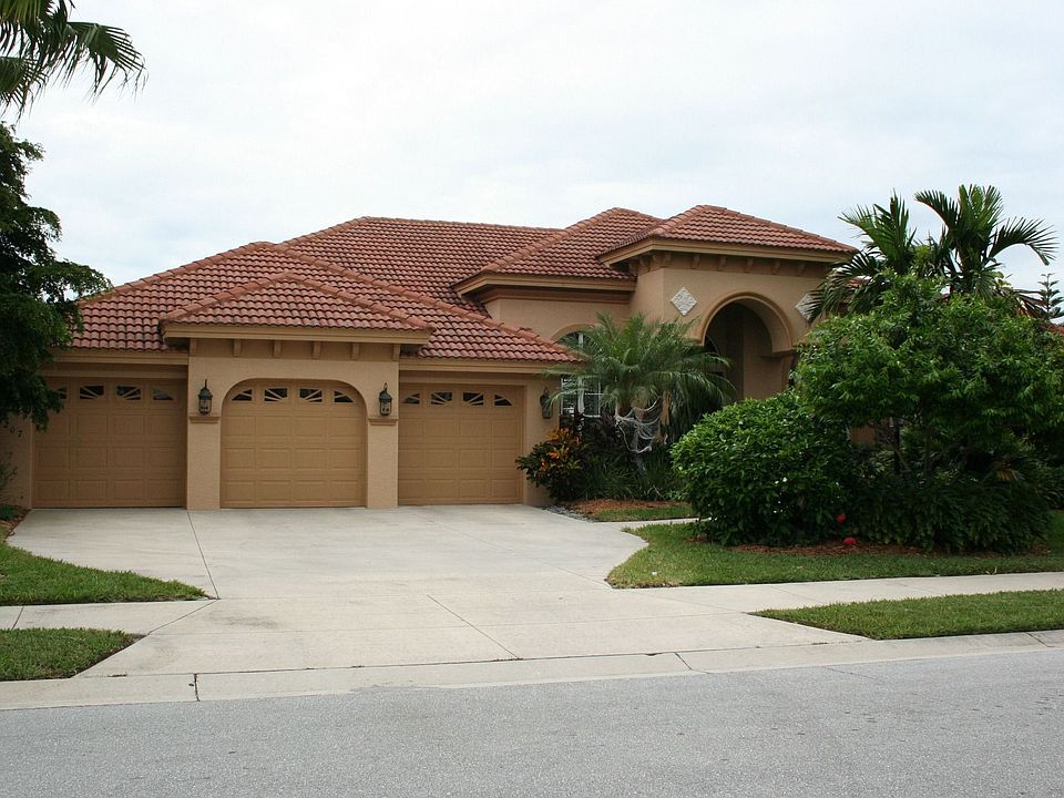 Pruett Home with lush landscaping