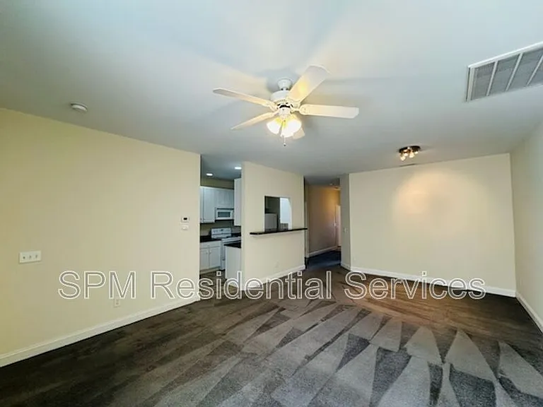 1692 Honeybee Ln — Photo 4