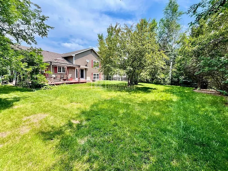 1101 Mansfield Dr — Photo 24