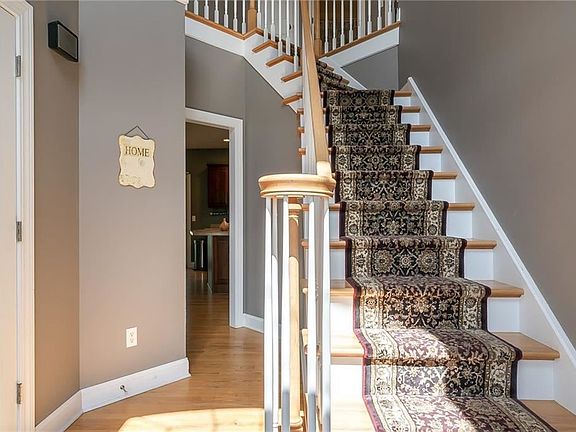 3rd image of 4211 Blue Beech Ln