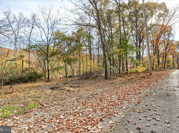 7800 Bull Rd, Lewisberry, PA 17339