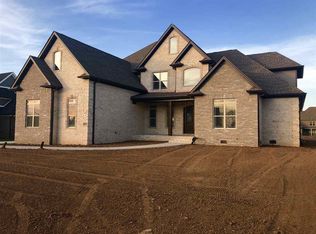 630 Diamond Peak Dr, Bowling Green, KY 42104