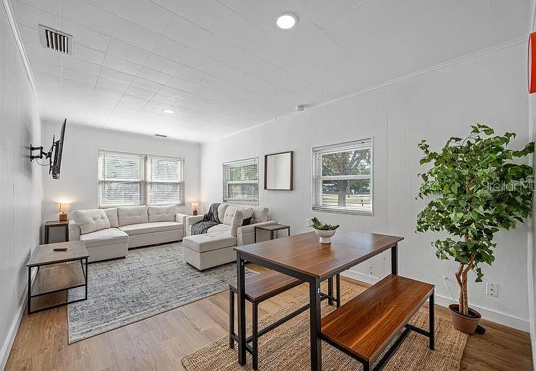 4409 W Pearl Ave — Photo 8