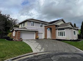 3220 Saint Andrews Rd, Fairfield, CA 94534