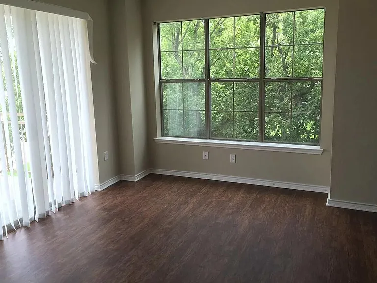 351 George Bush Dr E — Photo 4