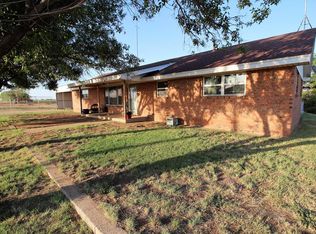 504 Spang St, Westbrook, TX 79565