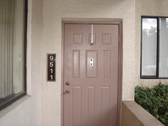 5th image of 9511 SW 1st Ct