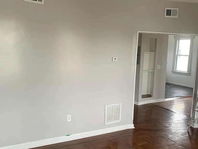 298 Clinton Pl — Photo 2