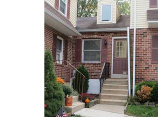 206 Black Hawk Ct, Media, PA 19063