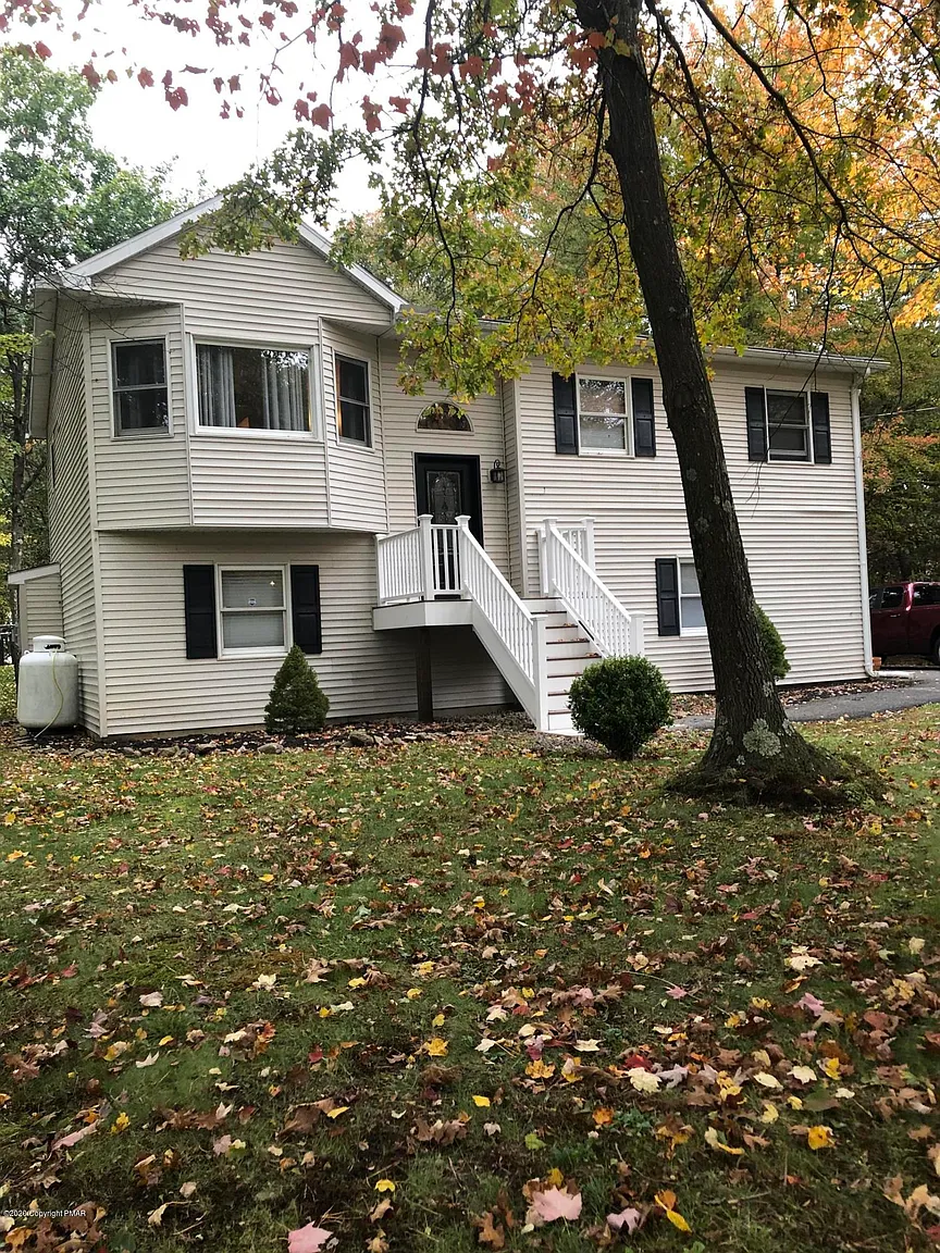 127 White Tail Ln photo 1