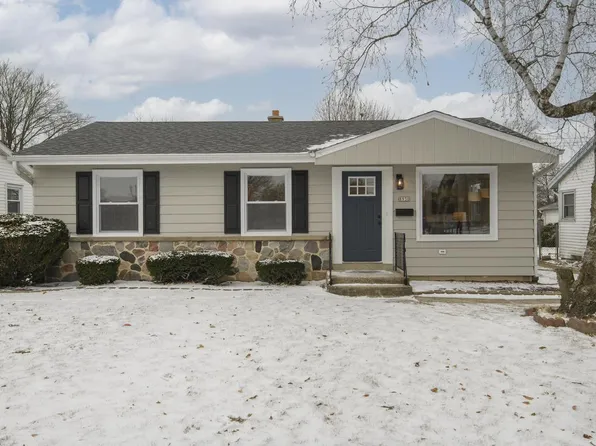 8930 West Lawrence AVENUE, Milwaukee, WI 53225
