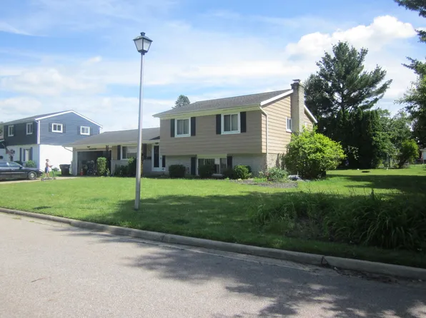 3863 Mayfield Dr, Jackson, MI 49203
