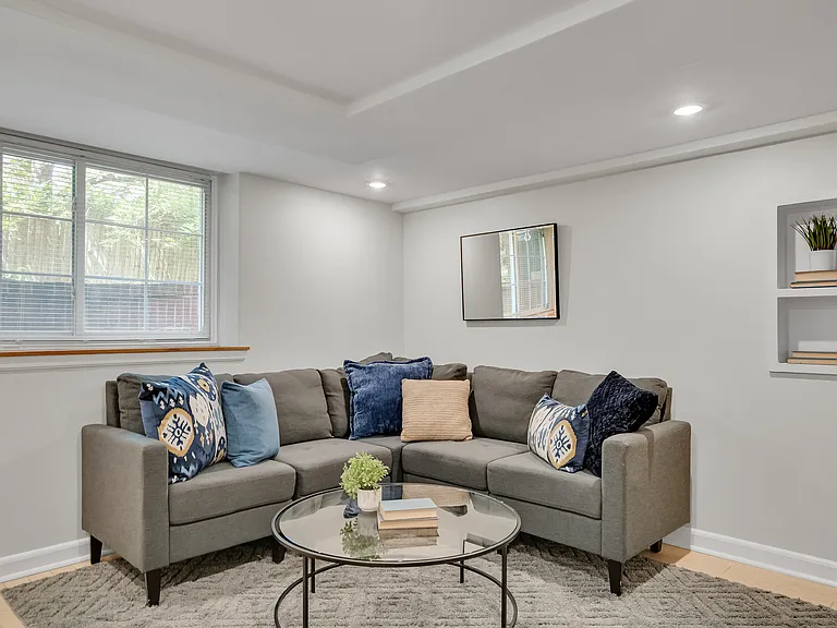 12 Shepard St #A — Photo 4