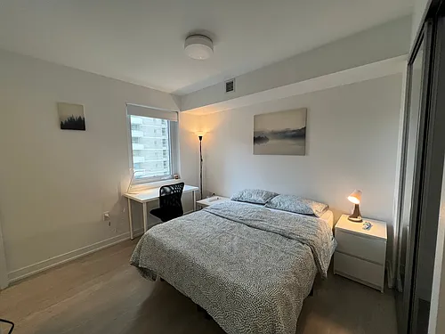 33 Dunfield Ave Photo 1
