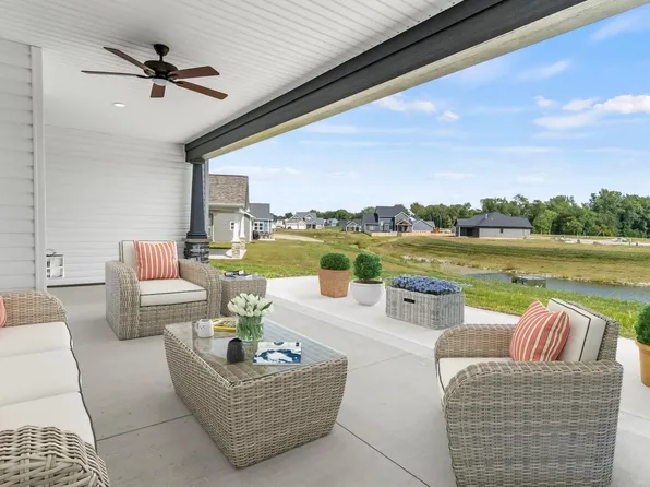 1347 Dixon Pl, Huntertown, IN 46748