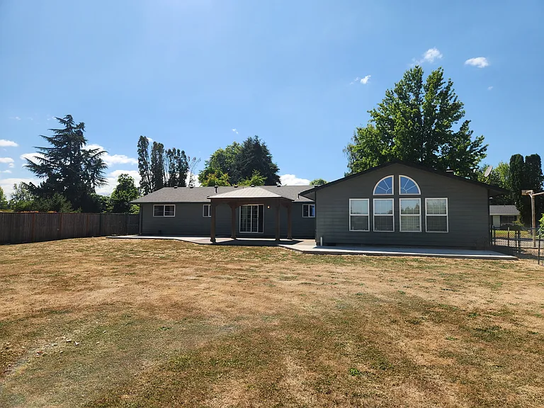34093 NE Sunrise St — Photo 24