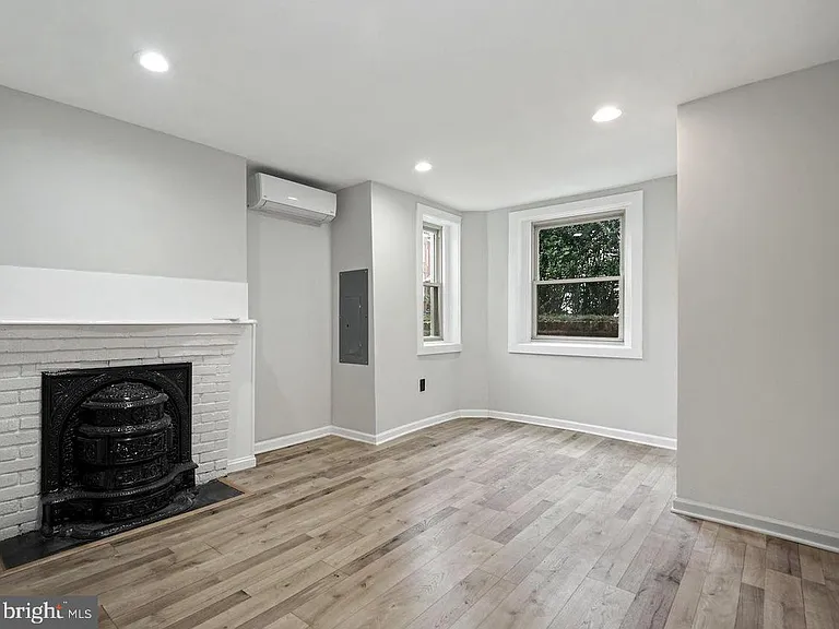 1201 4th St NW #B — Photo 6