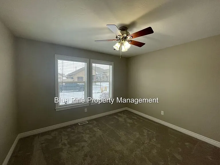 3601 Delaware Ave — Photo 16