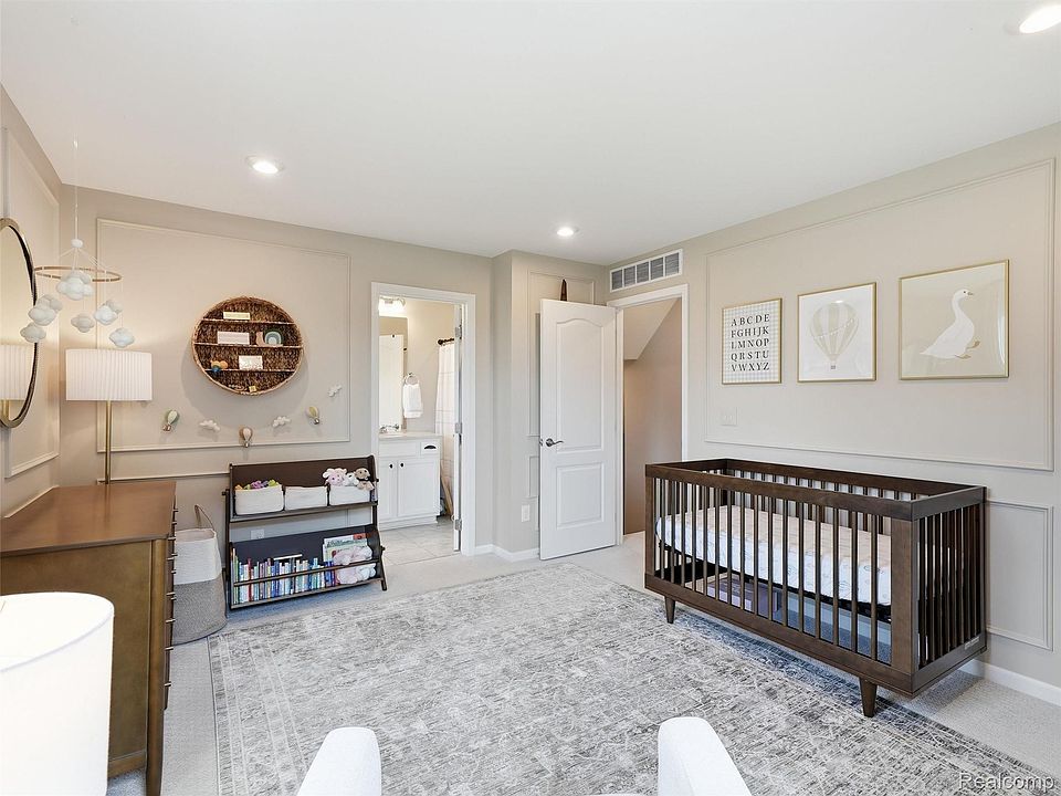 227 N Sydney Ct, photo 25