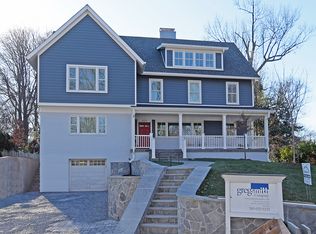 808 Villa Ridge Rd, Falls Church, VA 22046