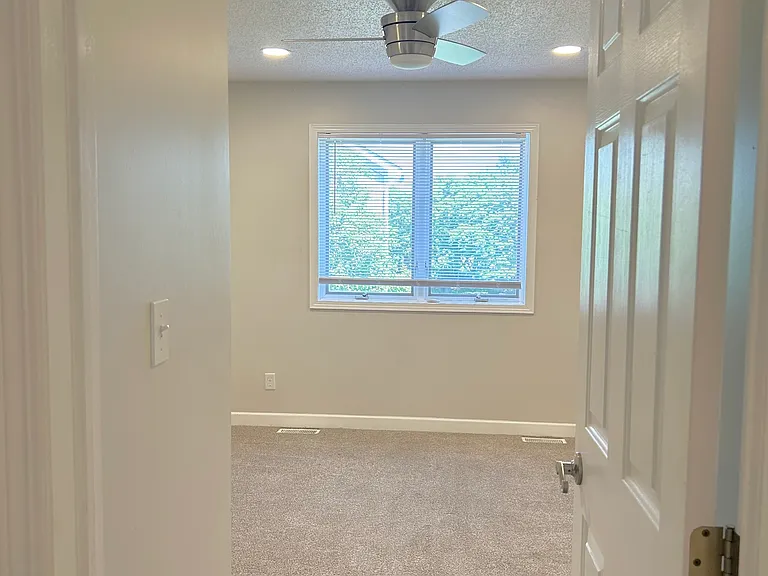 811 Burr Oaks Dr #1305 — Photo 14