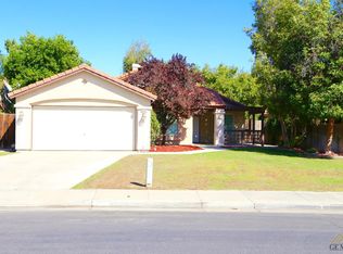 5412 Silvergate St, Bakersfield, CA 93313