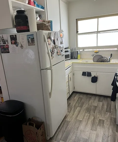 1030 S Holt Ave #1/2 — Photo 7