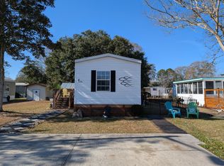 3 Poolside Dr, Murrells Inlet, SC 29576