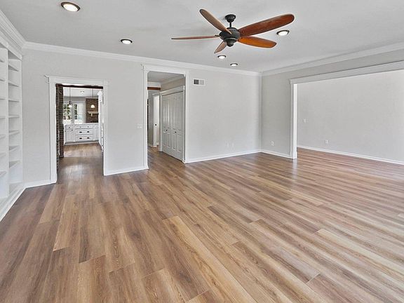 4th image of 3467 Marlesta Dr