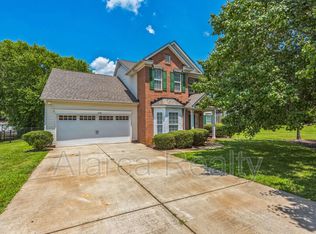 6106 Greengate Ln, Waxhaw, NC 28173