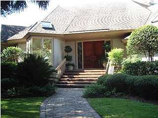 1st image of 125 Turnberry Dr