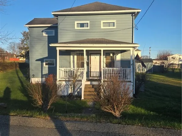 306 N 2nd St, Masontown, PA 15461