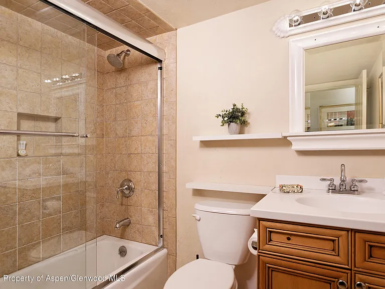 901 E Hyman Ave #1 — Photo 9