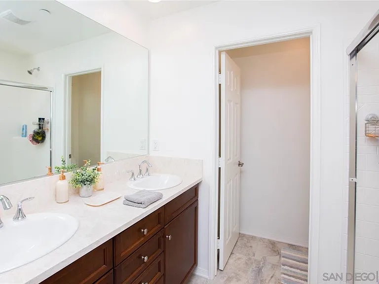2730 Sparta Rd #1 — Photo 11