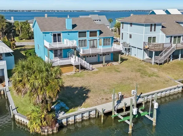 222 Le Starboard Dr, Pensacola Beach, FL 32561