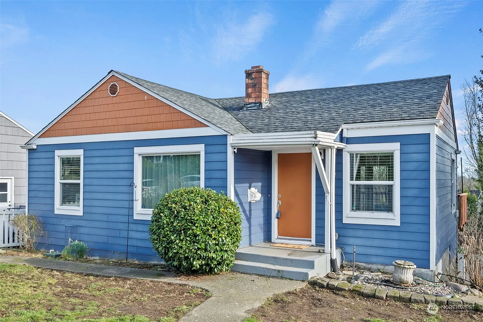 7160 28th Avenue SW photo 1